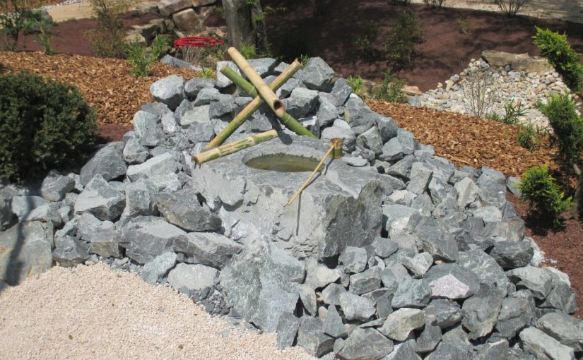 Bassin en Pierre Chozubachi – Jardin de thé